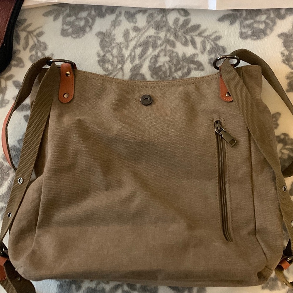 Tote bag